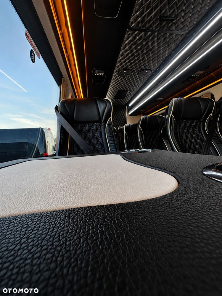 Mercedes-Benz SPRINTER 519 CDI 19+1+1 DUŻY BAGAŻNIK - 18