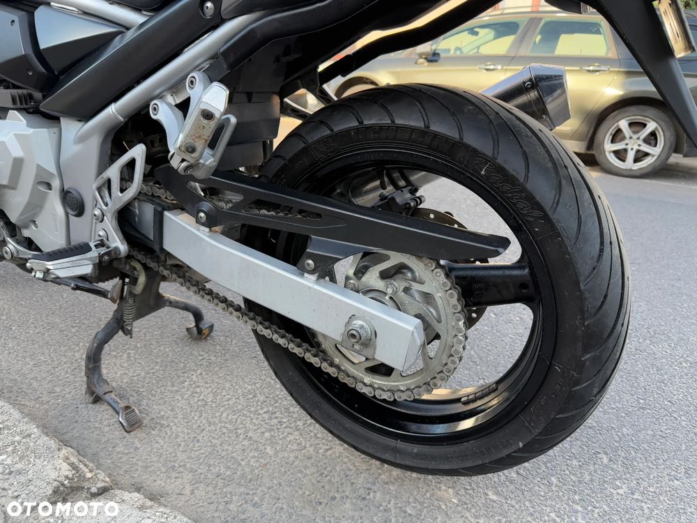 Suzuki Bandit - 24