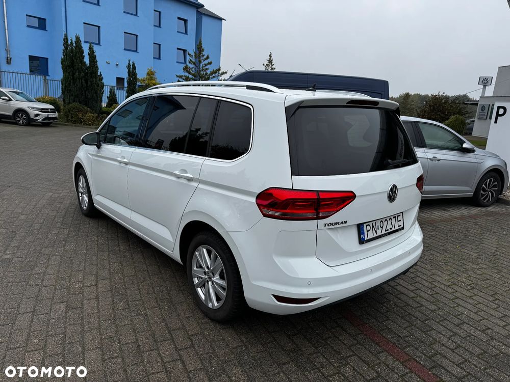 Volkswagen Touran 1.5 TSI EVO Comfortline DSG - 4
