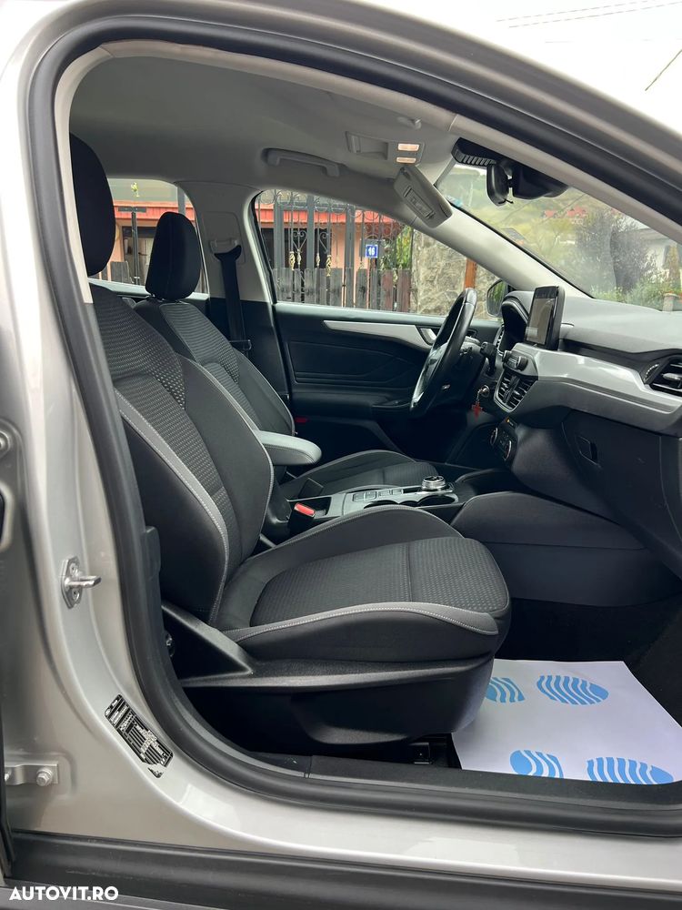 Ford Focus 2.0 EcoBlue Titanium Business - 26