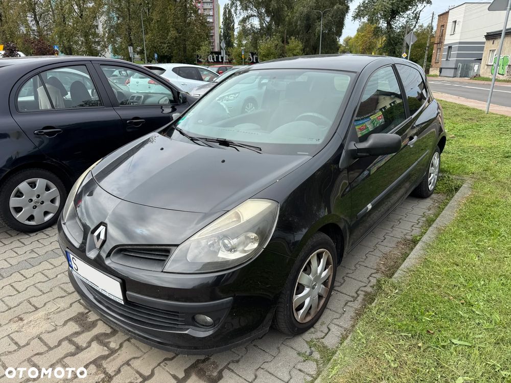 Renault Clio - 2