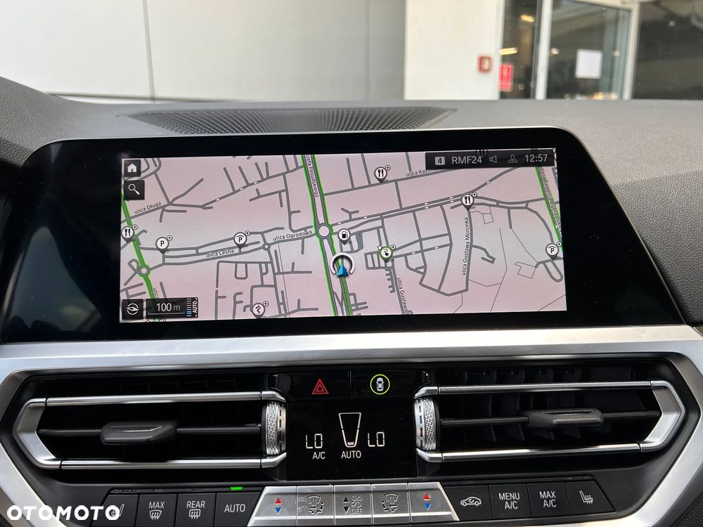BMW Seria 3 320e xDrive Advantage sport - 31