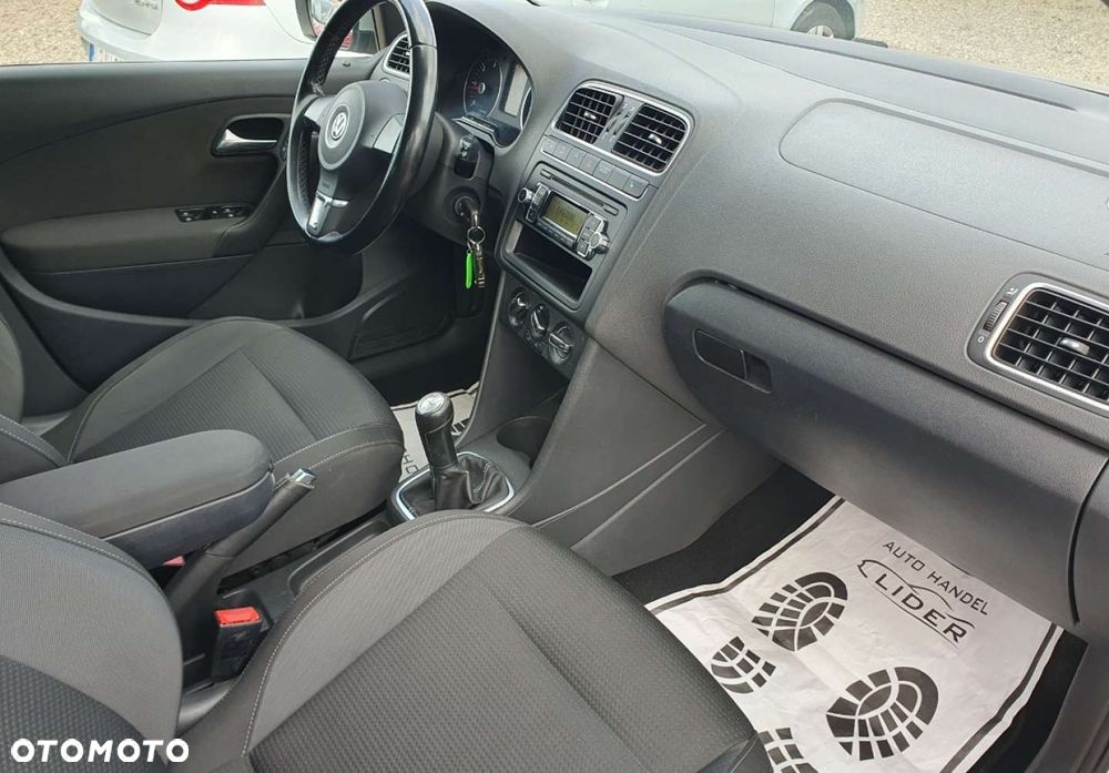 Volkswagen Polo - 9