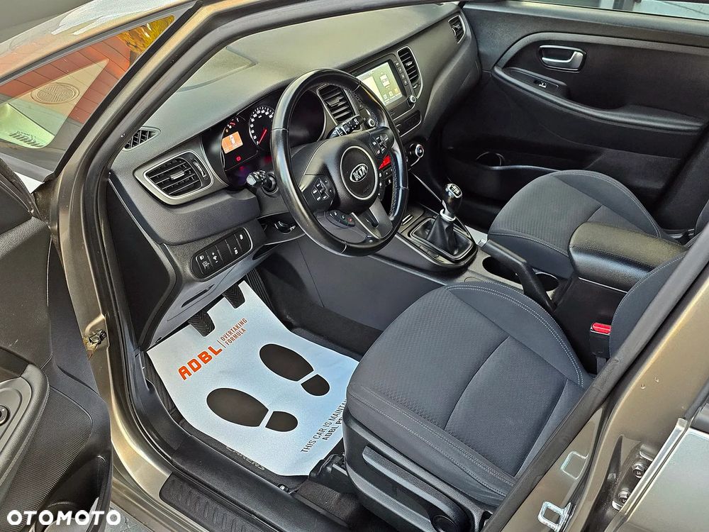 Kia Carens 1.6 GDI L 7os EU6 - 12
