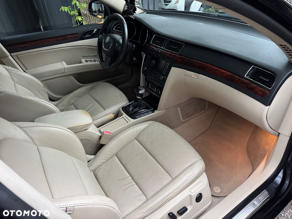 Skoda Superb 2.0 TDI Platinum DSG - 8