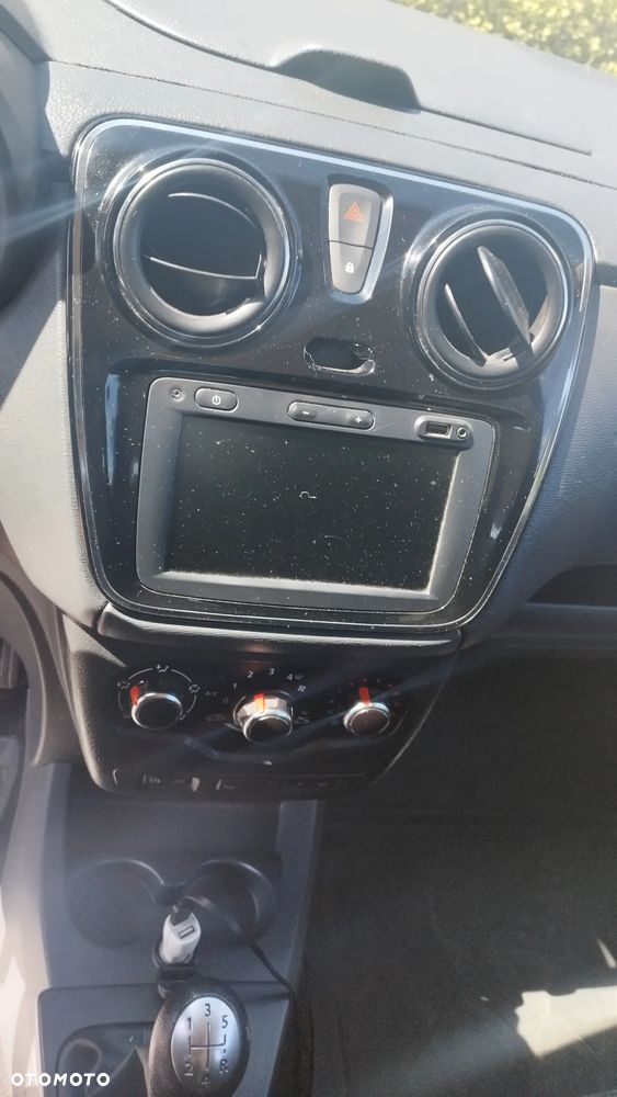 Dacia Lodgy 1.6 SCe Access S&S - 22