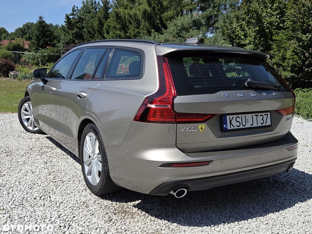 Volvo V60 D4 Geartronic Momentum - 29