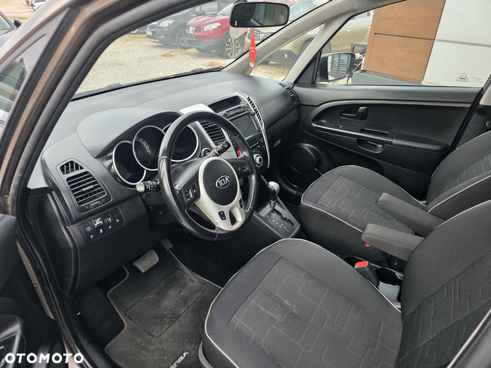 Kia Venga 1.6 Business Line - 12