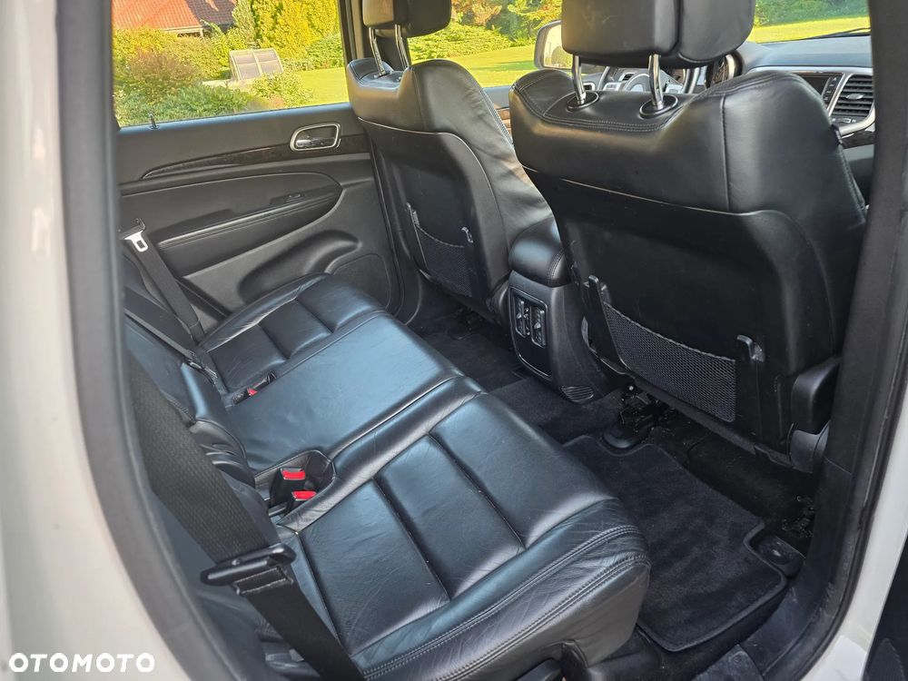 Jeep Grand Cherokee 3.0I CRD Laredo - 13