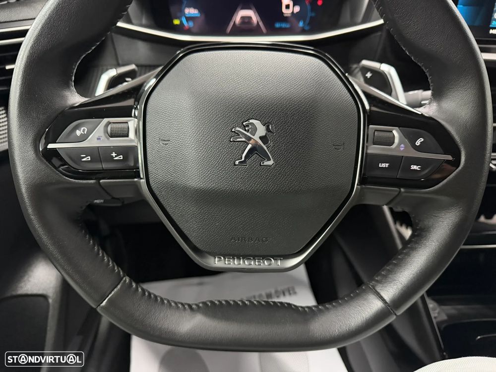 Peugeot 208 PureTech 100 EAT8 Allure - 13