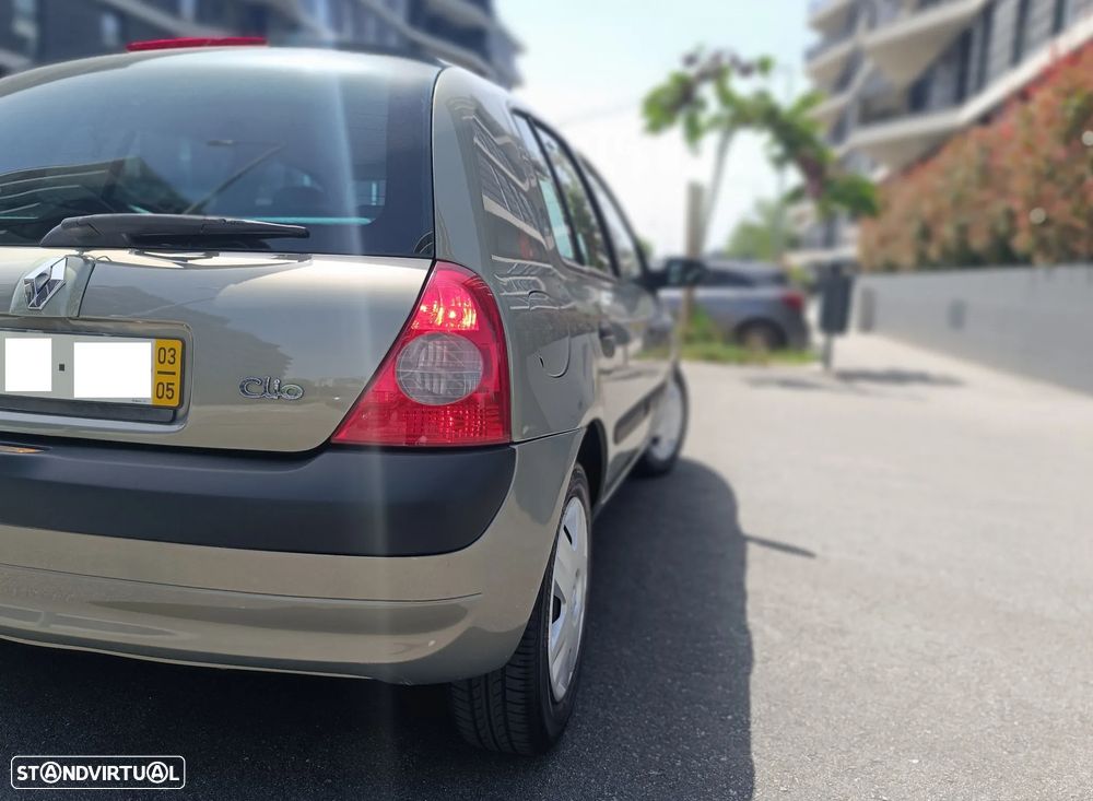 Renault Clio 1.2 16V SE Extreme Quickshift - 23