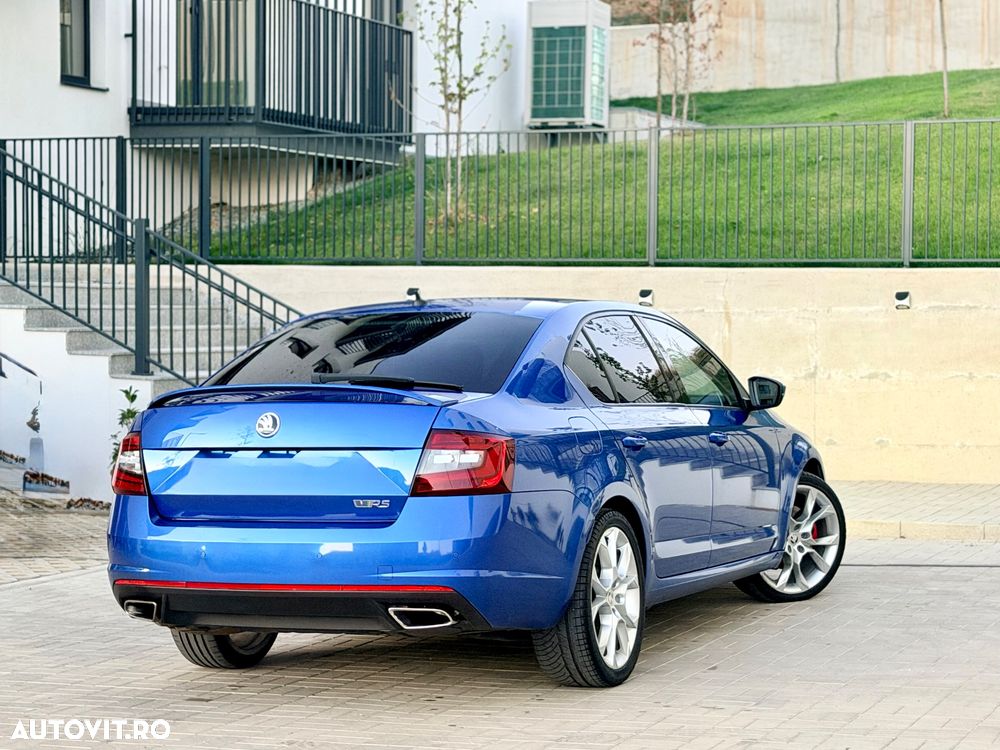 Skoda Octavia 2.0 TDI DSG RS - 4