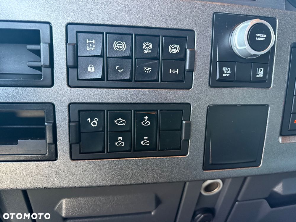 Renault T480 / NOWE OPONY / HYDRAULIKA / SILNIK 13L / STAN BDB / / / - 32