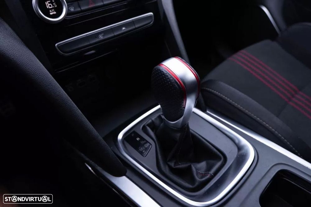 Renault Mégane 1.5 Blue dCi R.S. Line EDC - 10