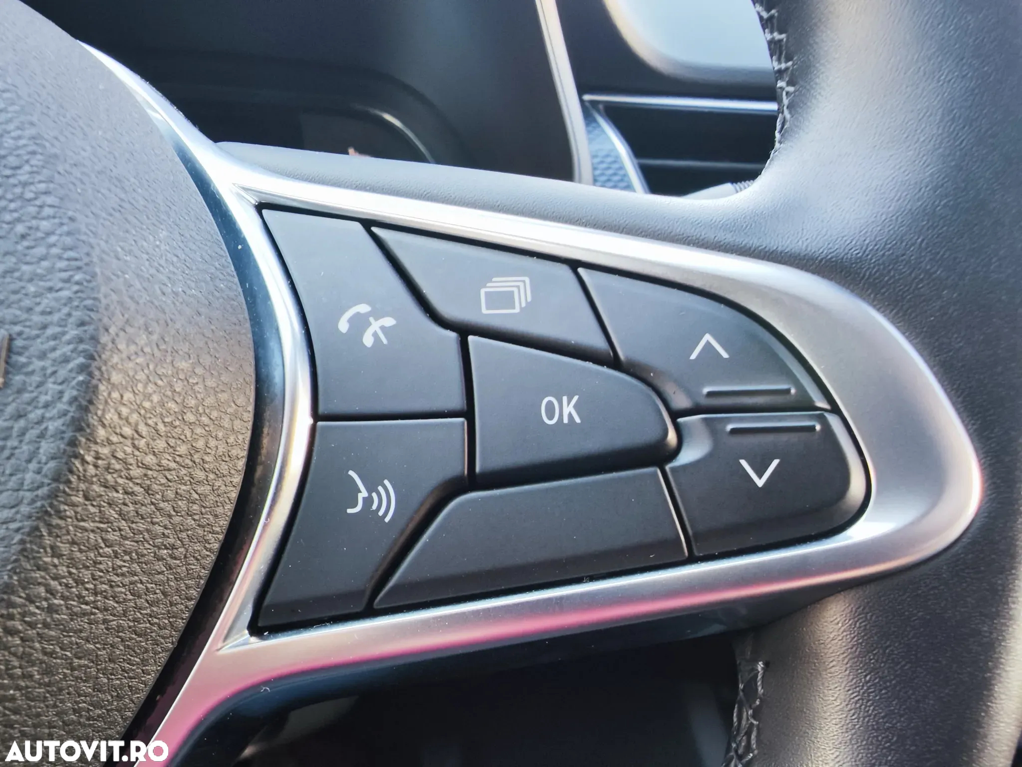 Renault Arkana E-TECH Hybrid 145 E-Tech Engineered - 23