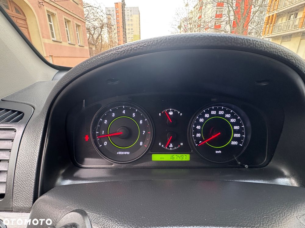 Chevrolet Captiva 2.4 LS - 7