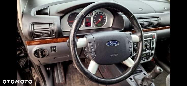 Ford Galaxy - 5