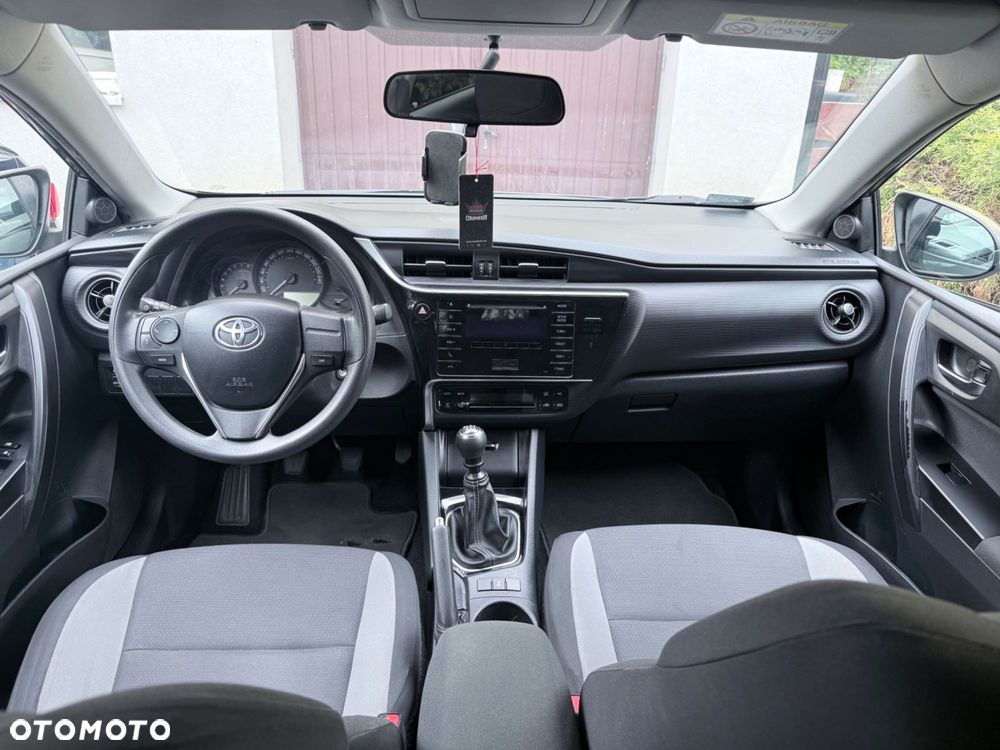 Toyota Auris - 5