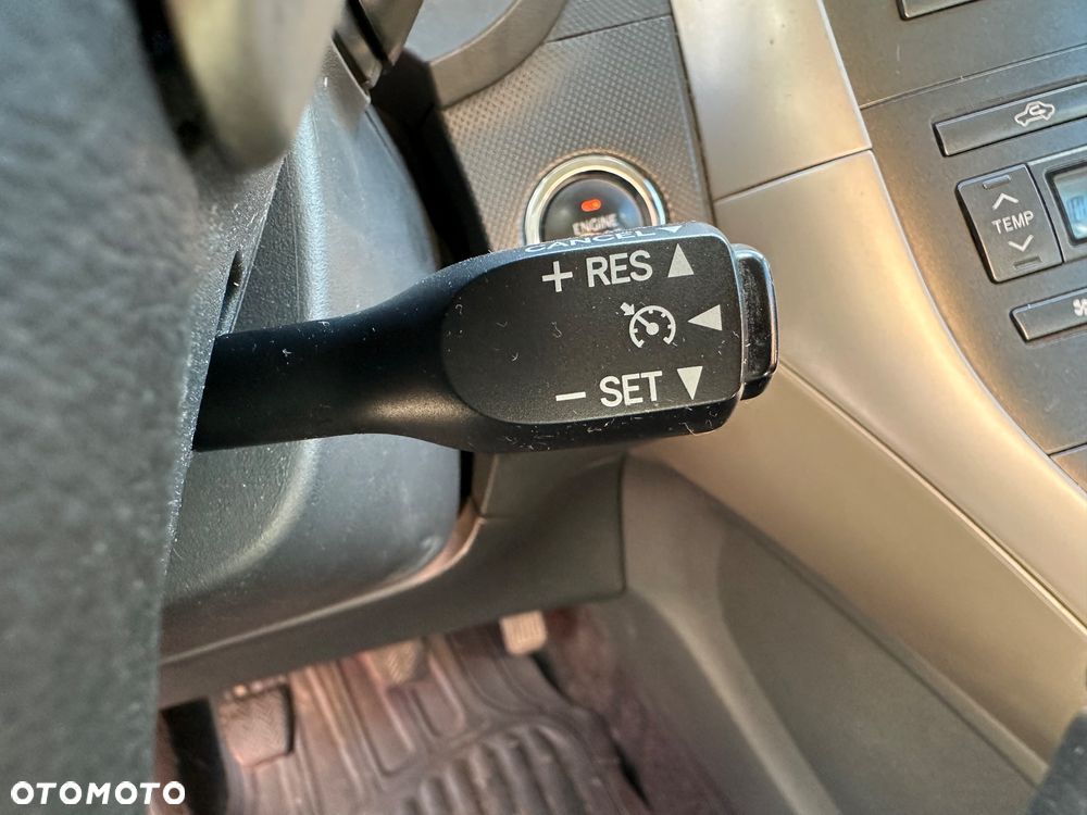 Toyota Auris 2.0 D-4D Premium - 26