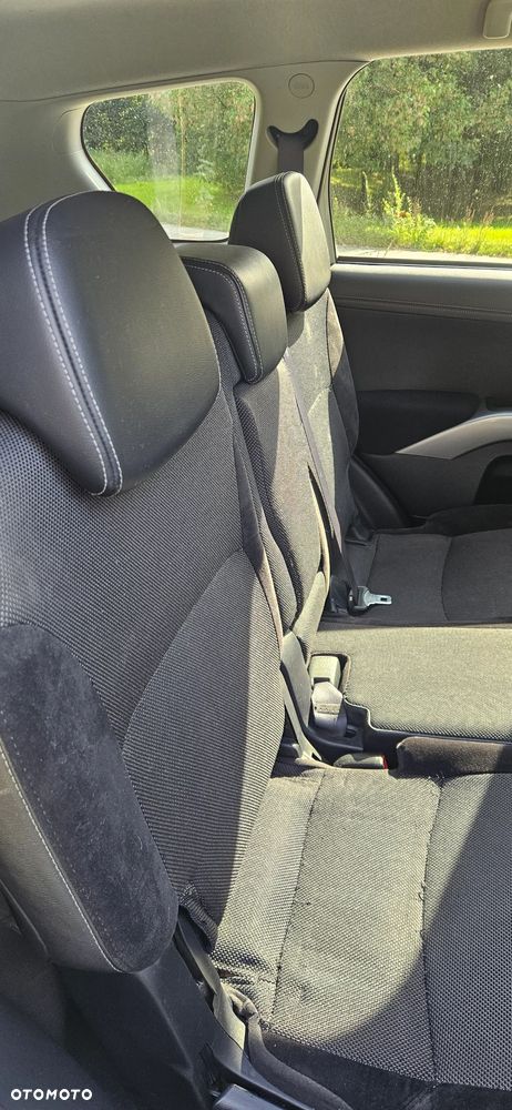 Mitsubishi Outlander - 36