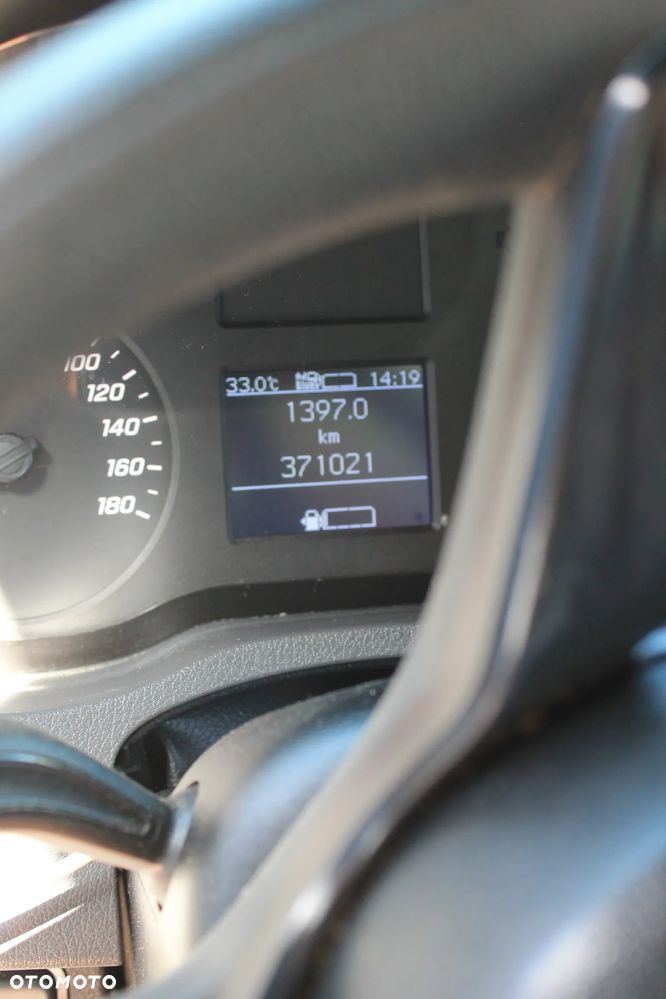 Mercedes-Benz Sprinter - 20