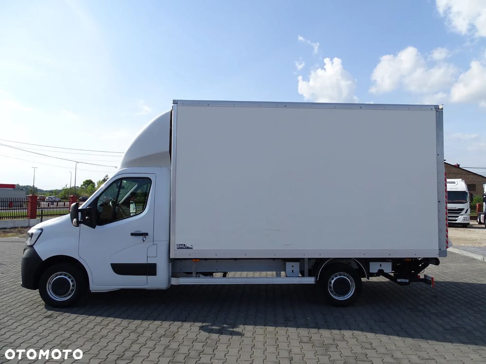 Renault Master , Kontener z windą - 7