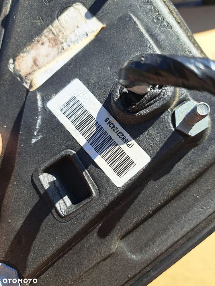 Lusterko lusterka lewe prawe Dodge RAM IV 1500 2500 68231243AB 68231242AB 10+8 10+9 PIN 18 19 Pin 2014 2015 2016 2017 - 10