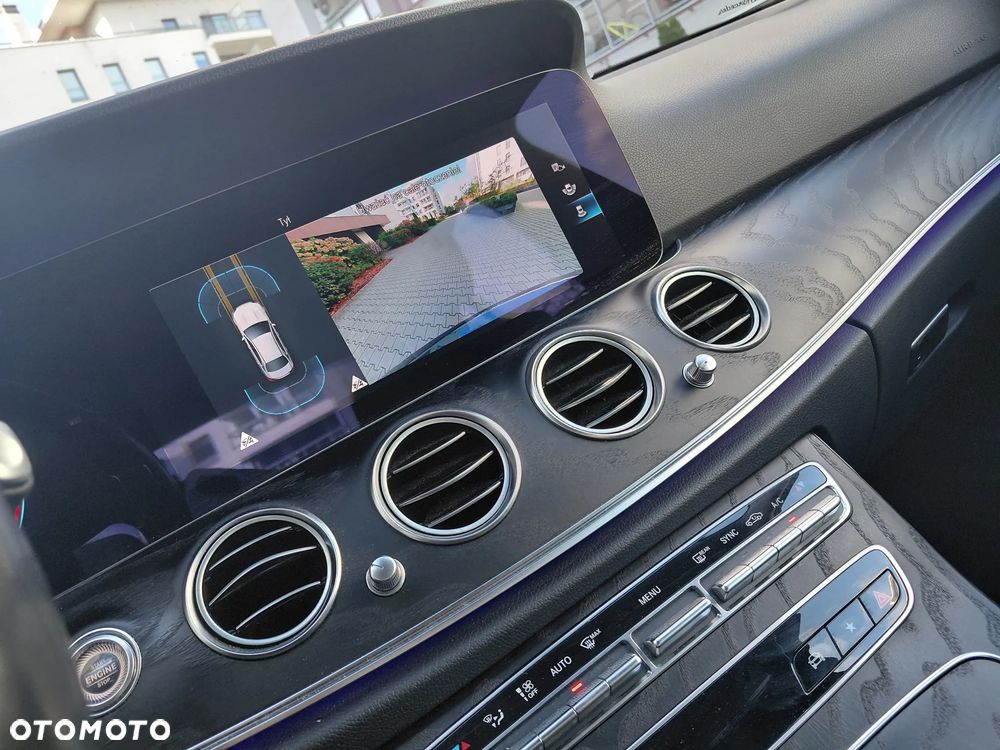 Mercedes-Benz Klasa E 220 d Avantgarde - 21