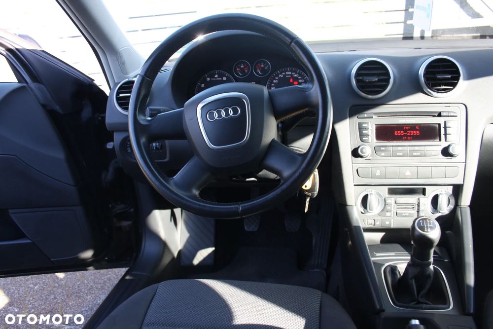 Audi A3 Sportback 1.6 Attraction - 11