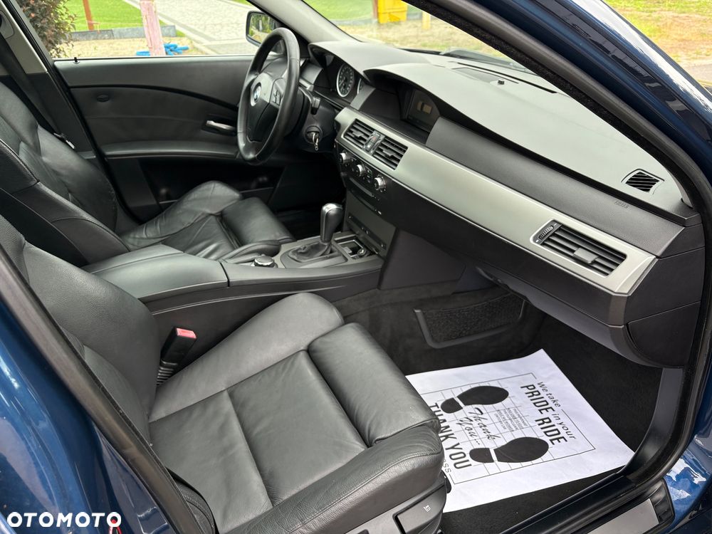 BMW Seria 5 525i - 9
