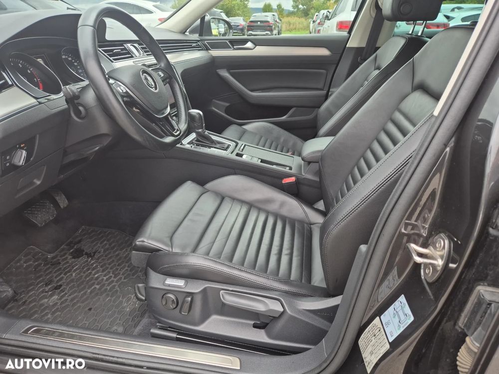 Volkswagen Passat 2.0 TSI DSG Highline - 11