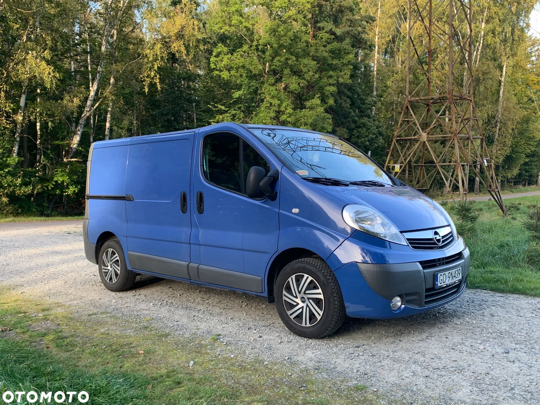 Opel Vivaro - 1
