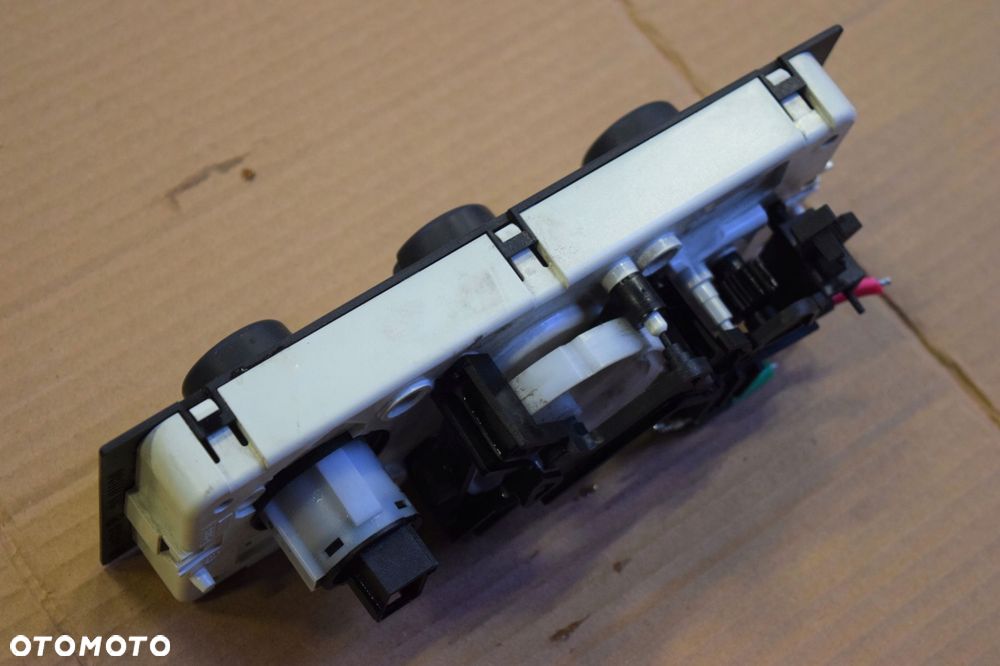PANEL STEROWANIA NAWIEWEM DAF XF105 CF 9001180 - 3