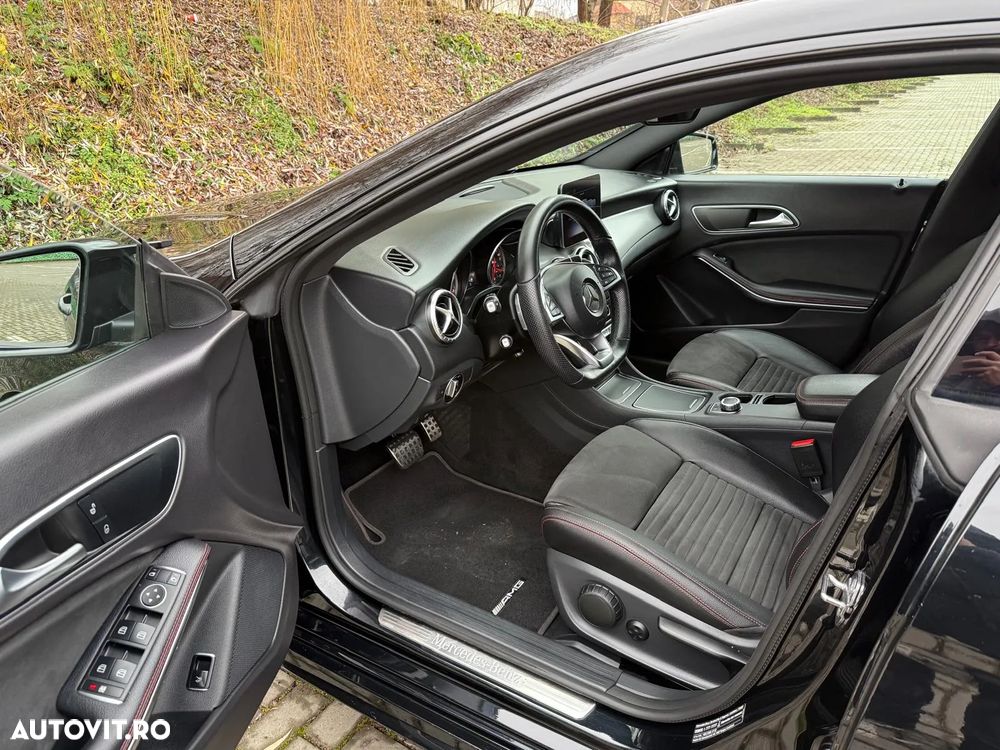 Mercedes-Benz CLA 180 7G-DCT AMG Line - 16