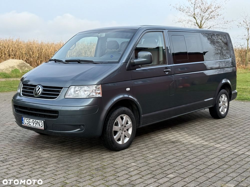 Volkswagen Caravelle - 1