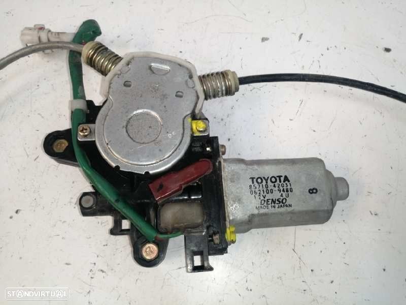 ELEVADOR DE VIDRO FRONTAL DIREITO TOYOTA RAV 4 I 1999 -8571042031 - 2