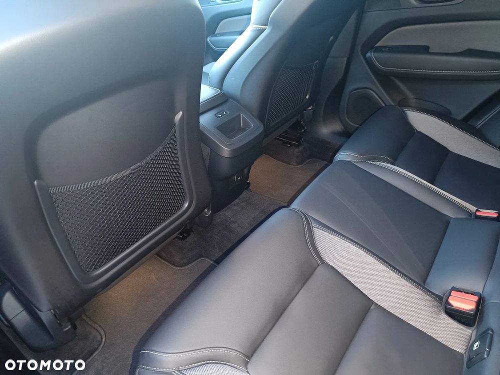 Volvo XC 60 B4 D AWD Geartronic Inscription - 12