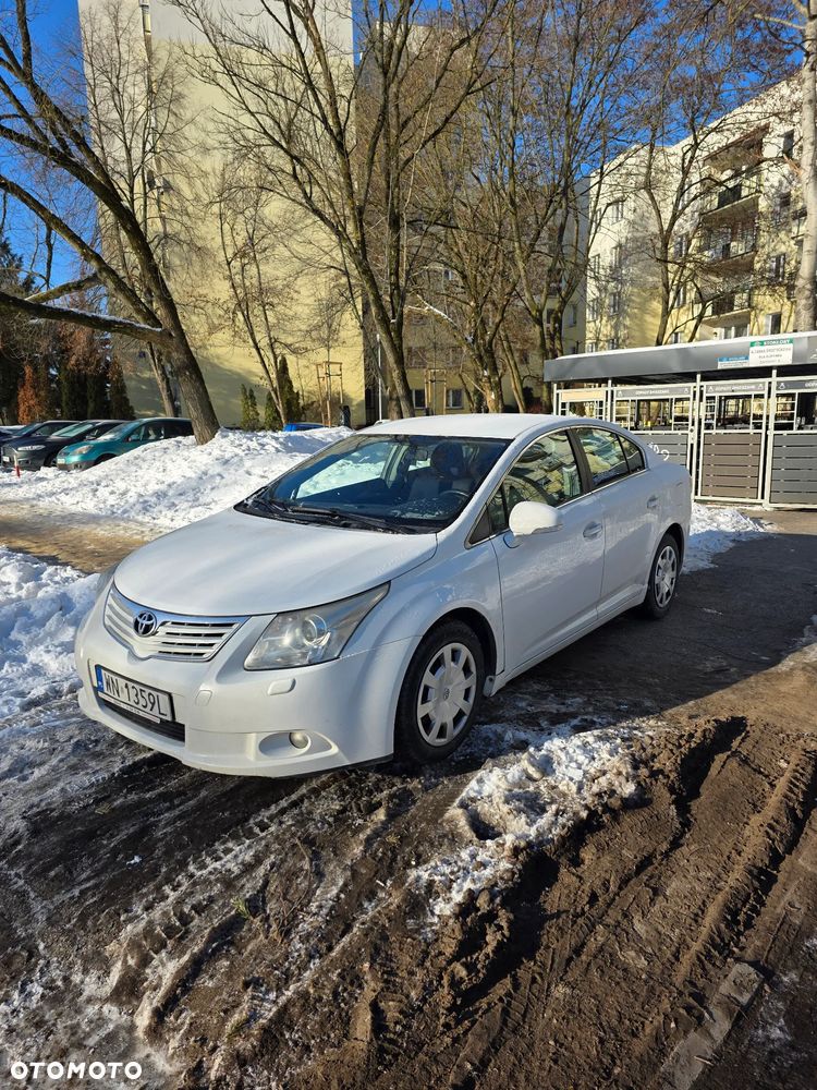 Toyota Avensis 1.8 Luna - 2