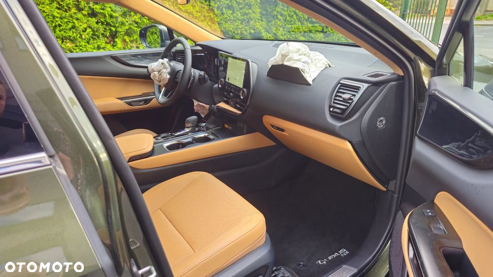 Lexus NX 350h Prestige 2WD - 14
