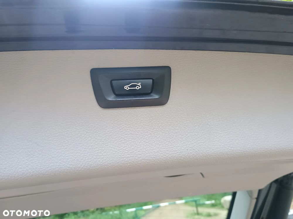 BMW Seria 3 - 35
