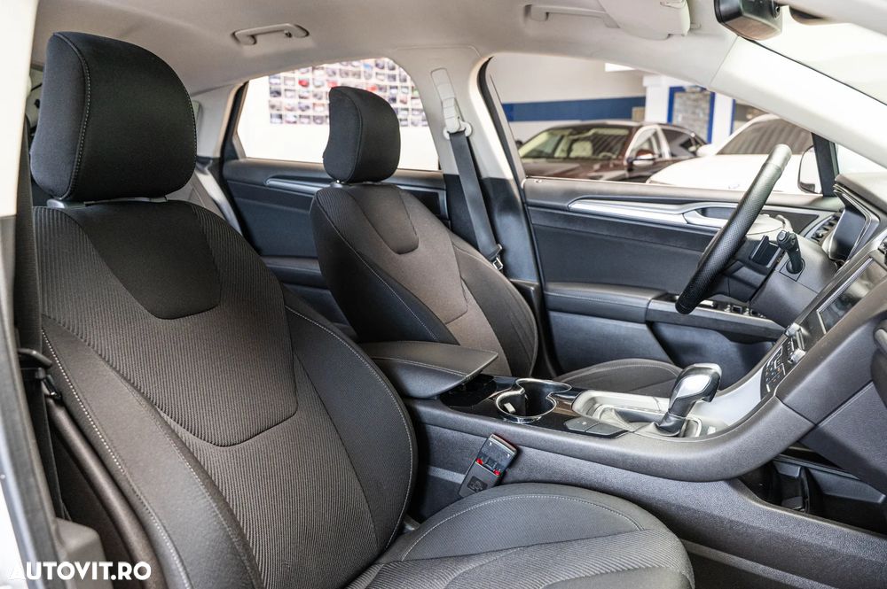 Ford Mondeo 2.0 TDCi Powershift - 30