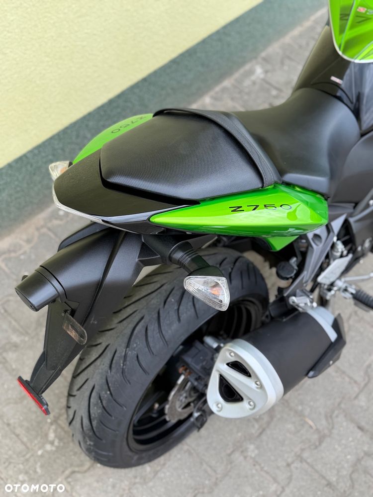 Kawasaki Z - 12