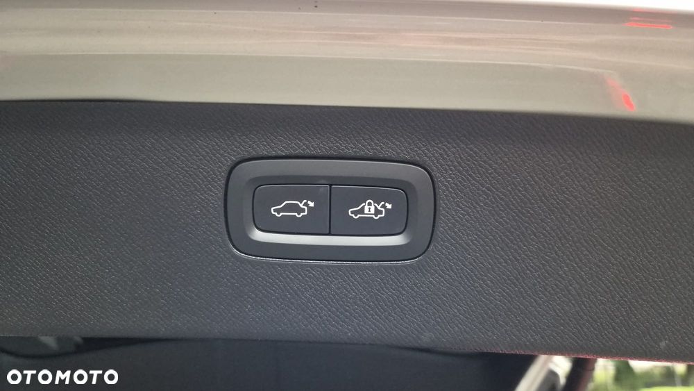 Volvo XC 90 B5 D AWD Inscription 7os - 24