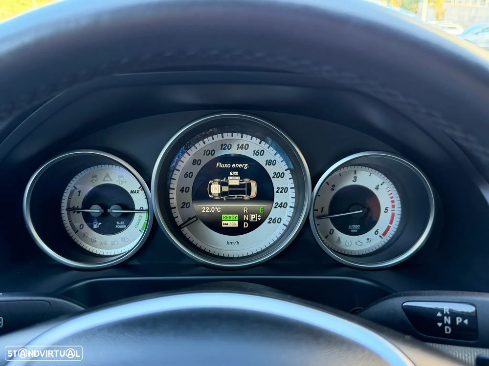 Mercedes-Benz E 300 Bluetec Hybrid Avantgarde - 8