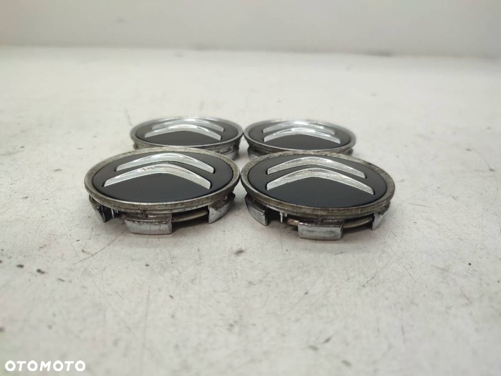 KAPSEL ZNACZEK FELGI KOMPLET CITROEN C5 X 9675286180 - 2