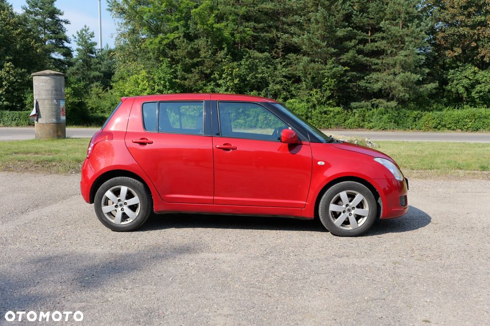 Suzuki Swift - 2