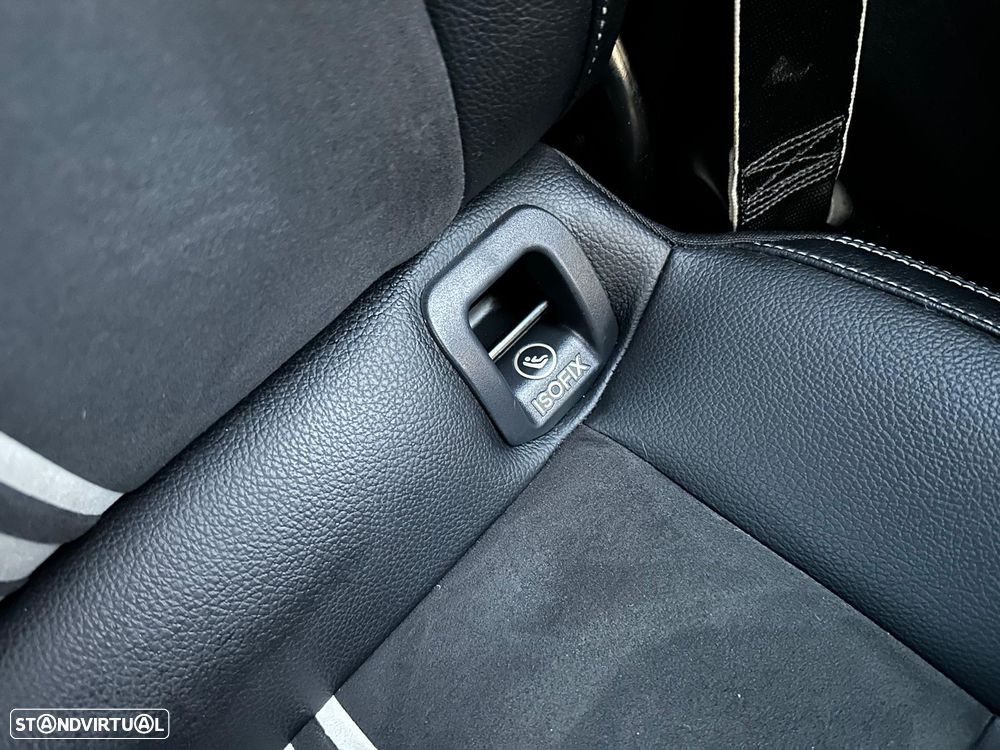 Mercedes-Benz A 180 d AMG Line - 12