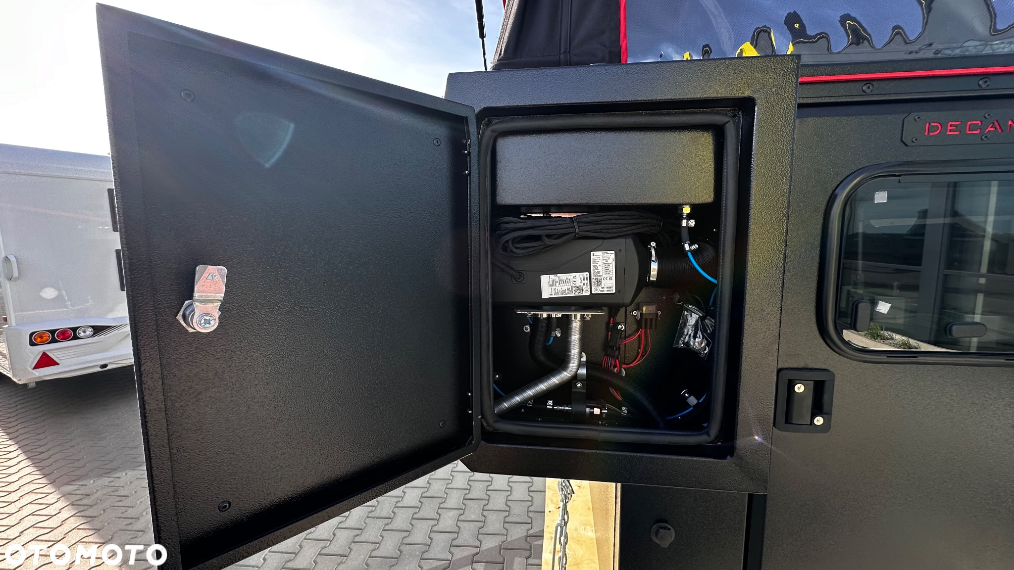 Inny Kapsuła Decamp model S zabudowa kempingowa pick-up - 12