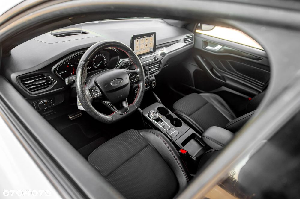 Ford Focus - 19
