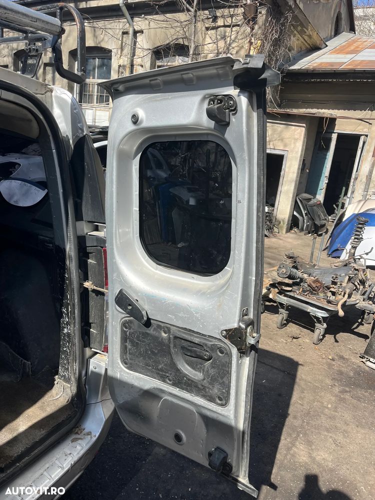 Usa dreapta spate batanta Dacia Dokker gri 2012-2022 model cu geam - 13